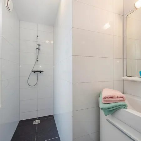 Luxurious With Six Bedrooms, In Surroundings * Arcen