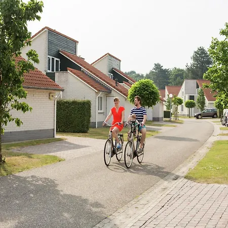 Luxurious With Six Bedrooms, In Surroundings Arcen